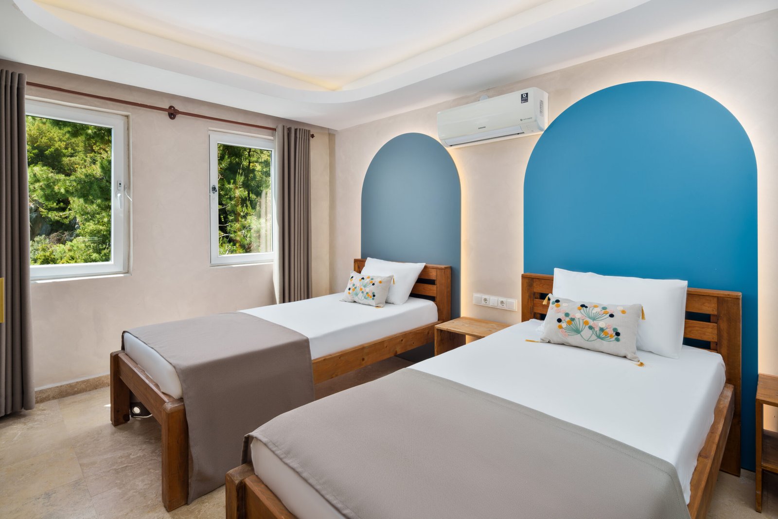 Turquoise Retreat havuz ve manzara