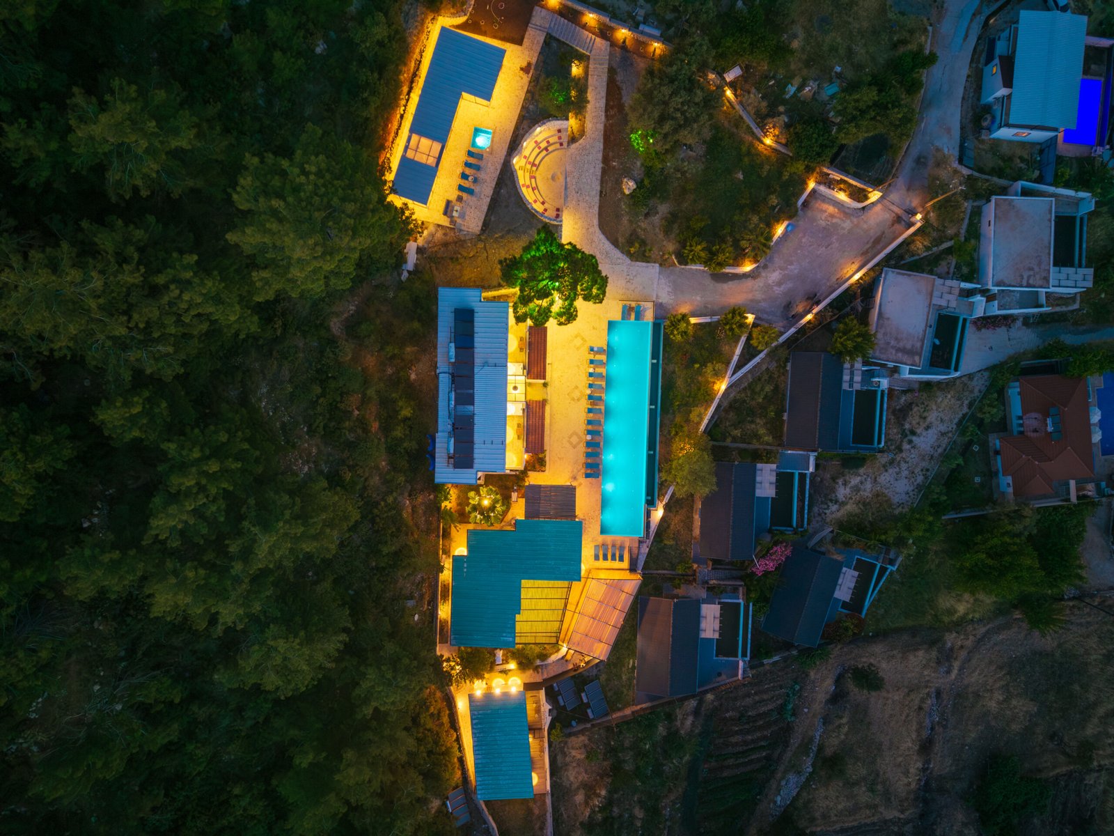 Turquoise Retreat havuz ve manzara