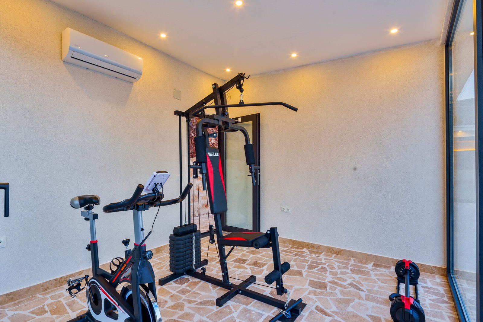 Turquoise Retreat spor salonu