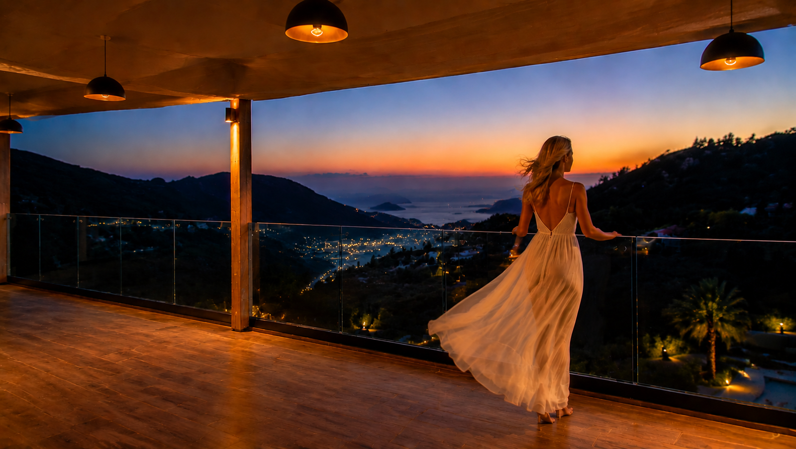 Turquoise Retreat terası ve gün batımı manzarası